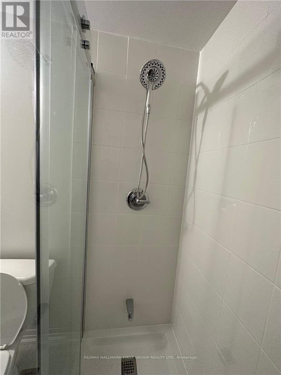 905 - 2635 William Jackson Drive, Pickering, Ontario  L0H 1A0 - Photo 6 - E13718642