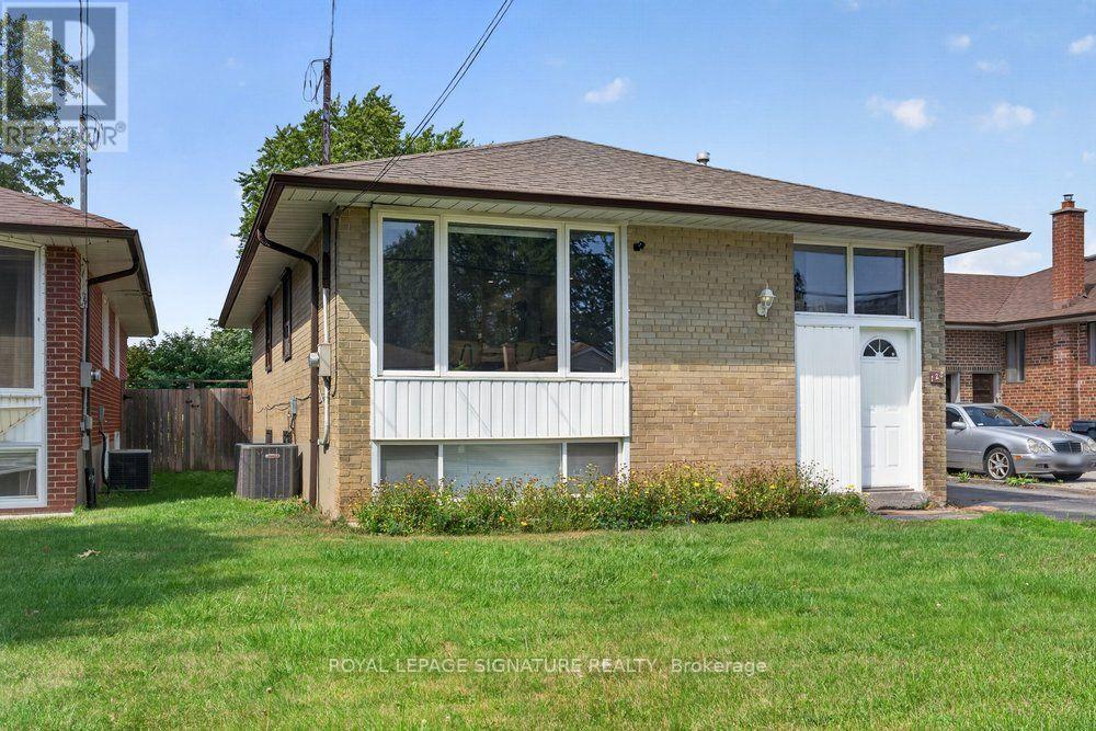 128 Trinnell Boulevard, Toronto, Ontario  M1L 1S8 - Photo 3 - E13718706