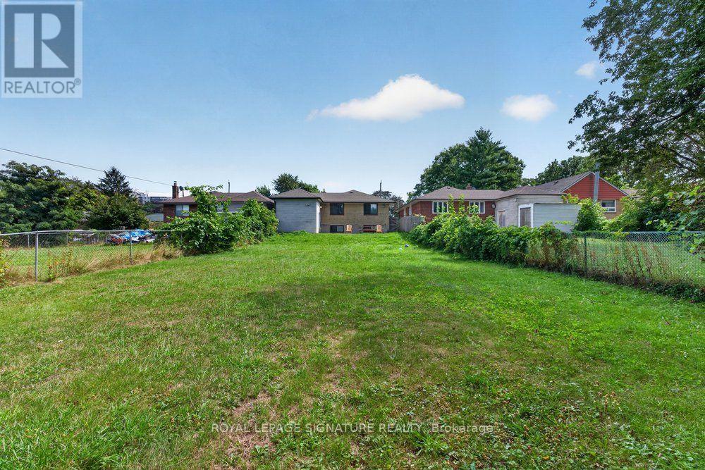 128 Trinnell Boulevard, Toronto, Ontario  M1L 1S8 - Photo 39 - E13718706