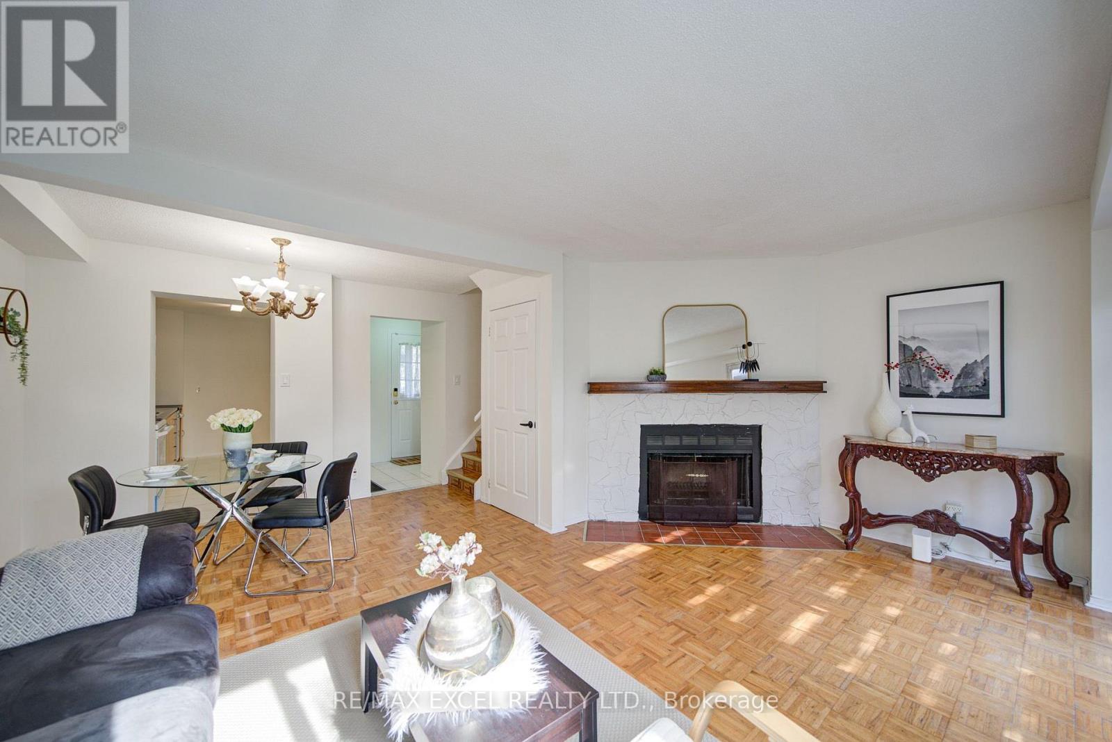 142 Shady Hollow Drive, Toronto, Ontario  M1V 2L8 - Photo 17 - E13718732