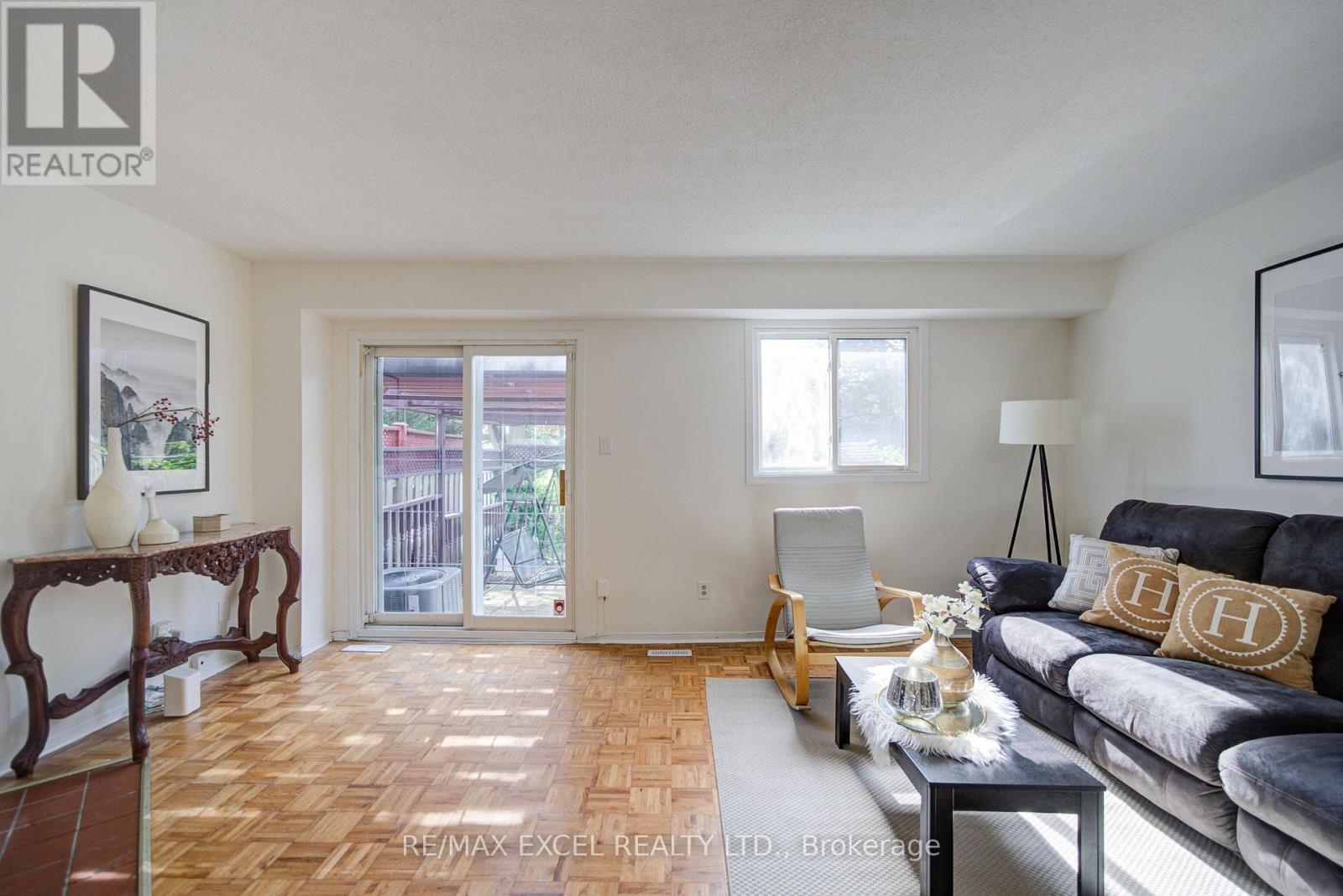 142 Shady Hollow Drive, Toronto, Ontario  M1V 2L8 - Photo 18 - E13718732