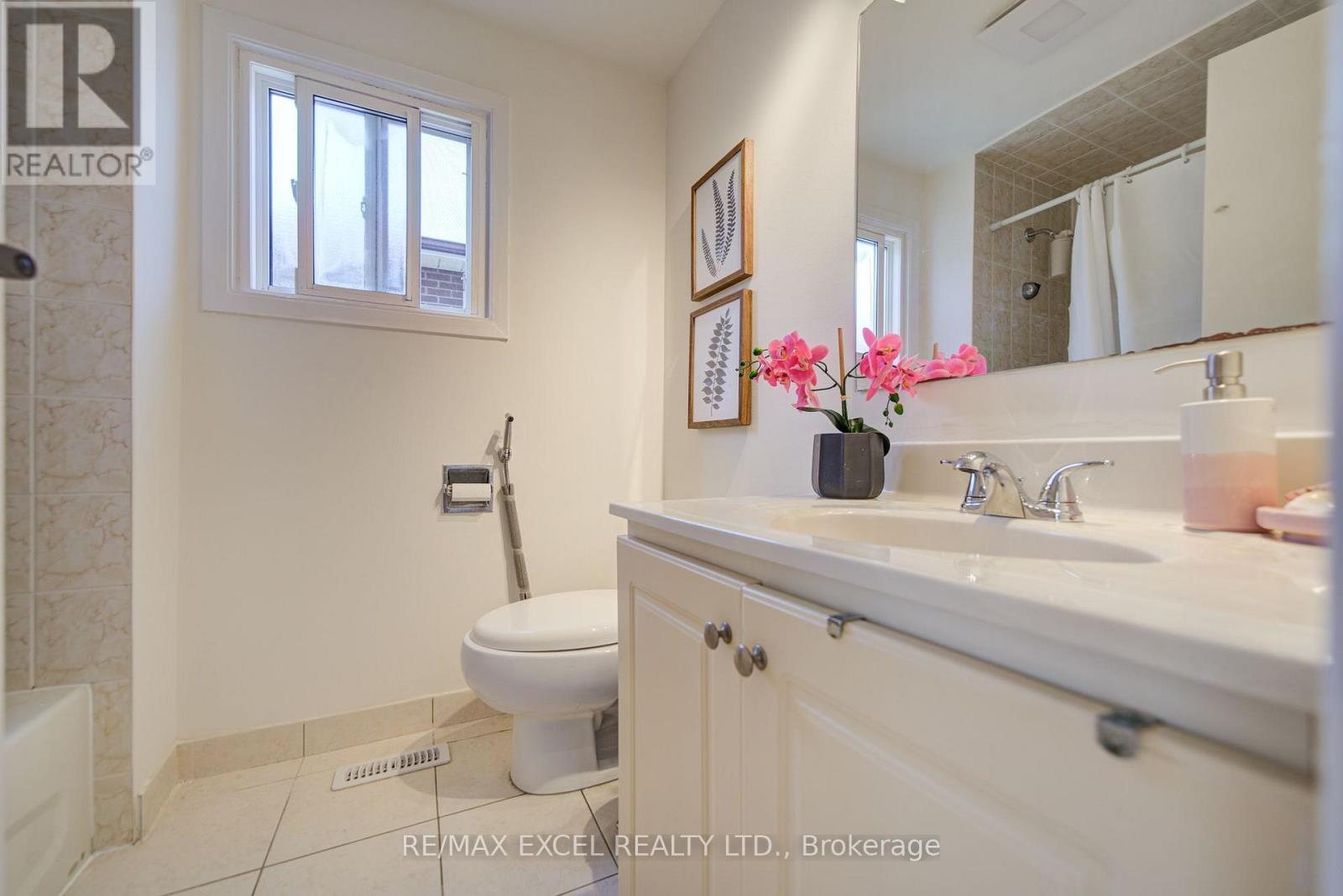 142 Shady Hollow Drive, Toronto, Ontario  M1V 2L8 - Photo 32 - E13718732