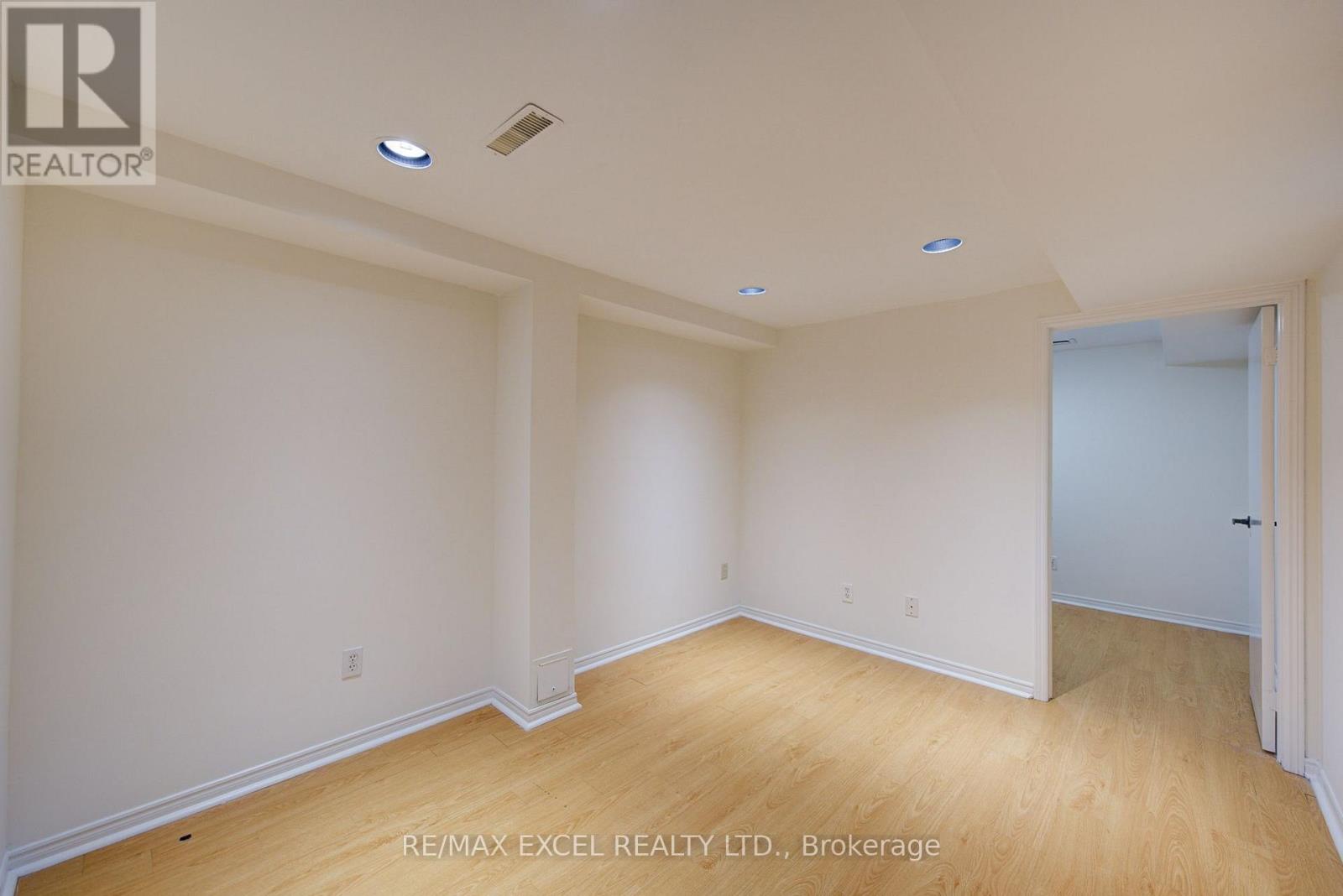 142 Shady Hollow Drive, Toronto, Ontario  M1V 2L8 - Photo 39 - E13718732