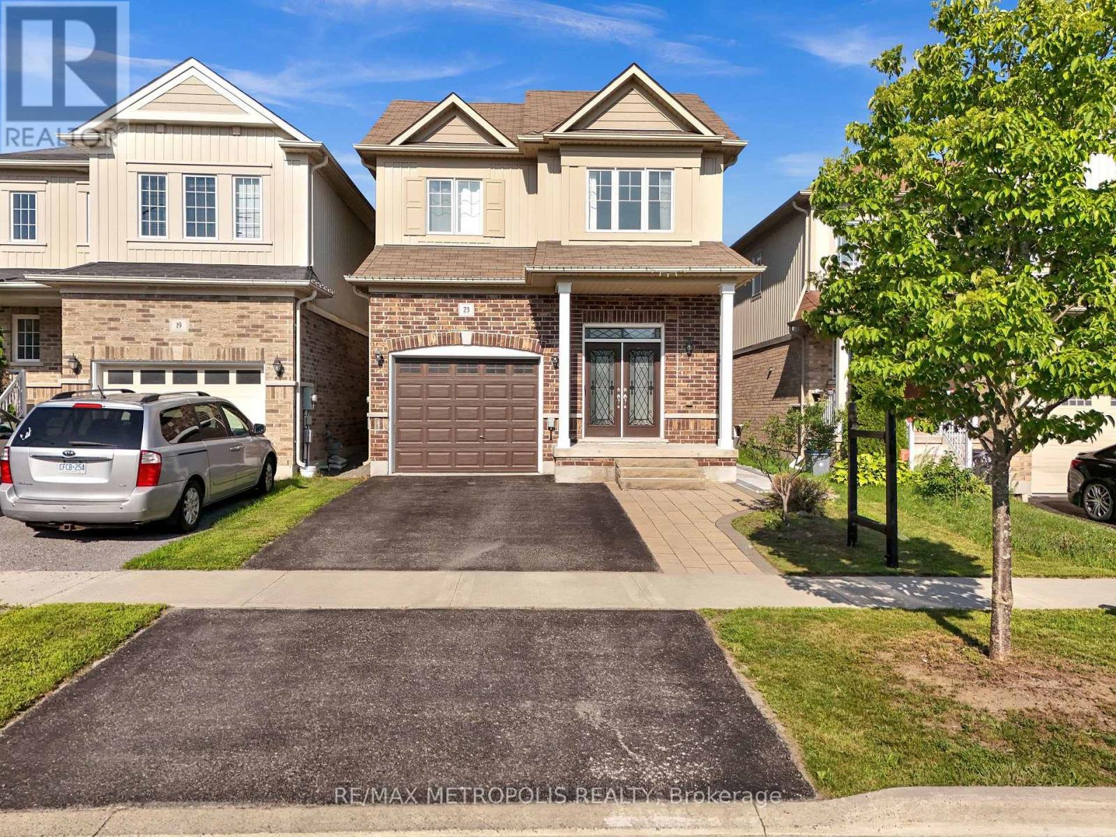 23 Gordon Cowling Street, Clarington, Ontario  L1E 0G7 - Photo 1 - E13718804