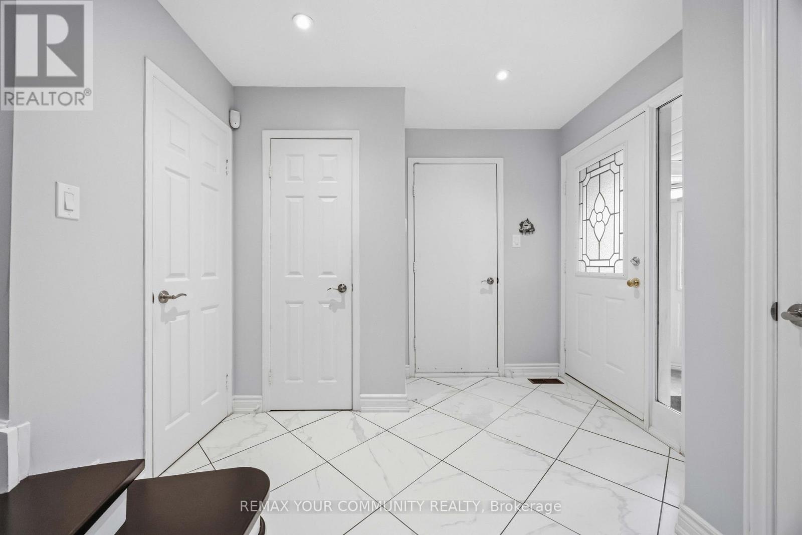 1706 Woodside Lane, Pickering, Ontario  L1V 4W3 - Photo 23 - E13718830