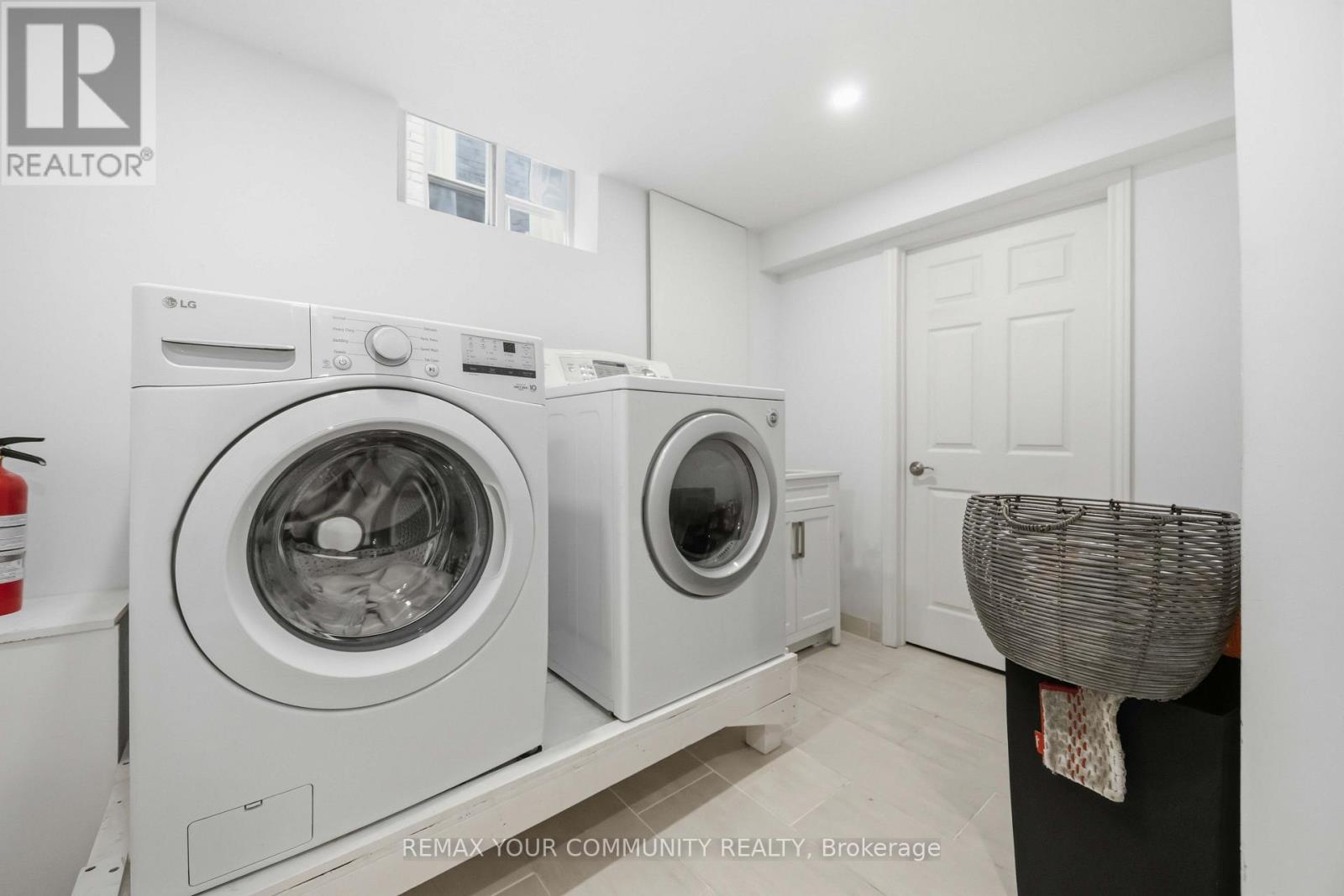1706 Woodside Lane, Pickering, Ontario  L1V 4W3 - Photo 29 - E13718830