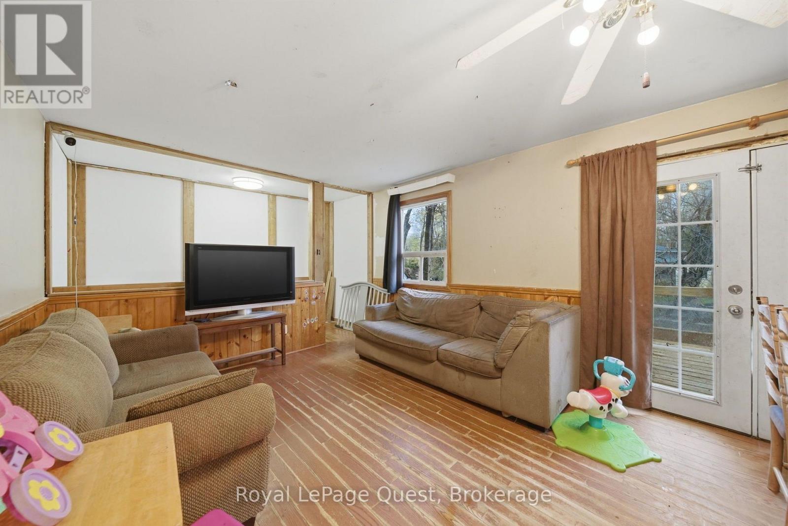 7476 Ash Crescent, Ramara, Ontario  L0K 2B0 - Photo 8 - S13718760