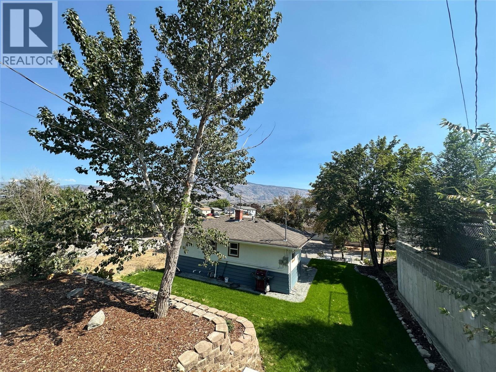 6470 Hollow Street, Oliver, British Columbia  V0H 1T0 - Photo 3 - 10398765