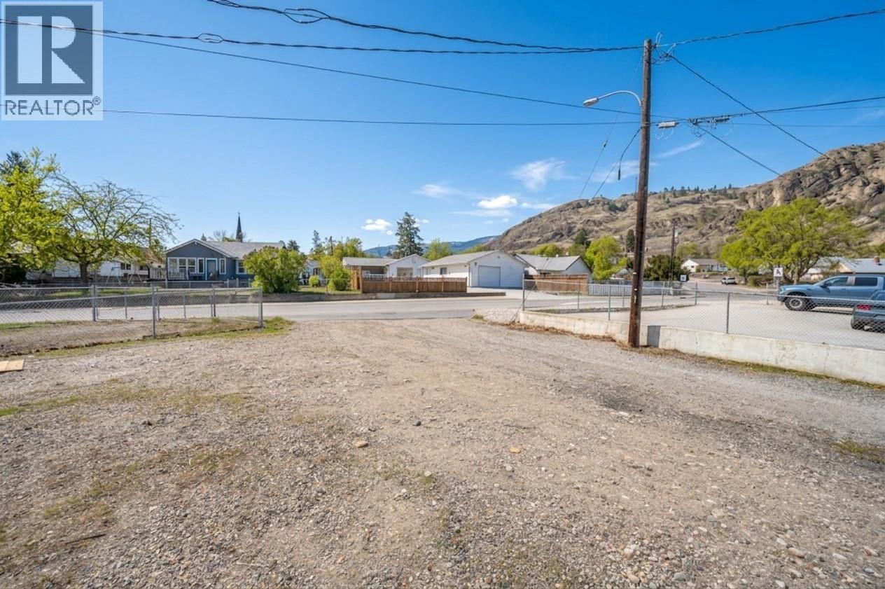 6470 Hollow Street, Oliver, British Columbia  V0H 1T0 - Photo 35 - 10398765