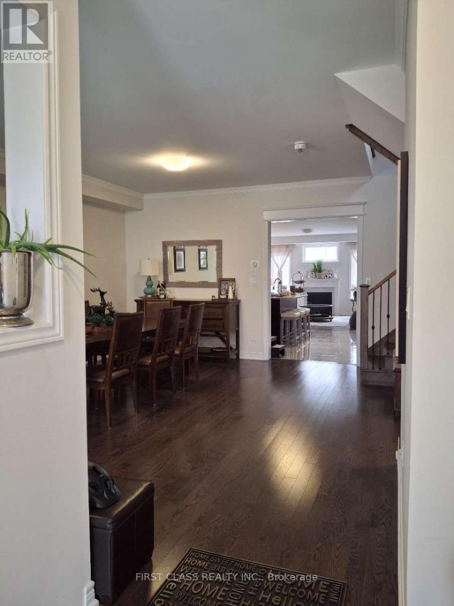 27 Clara May Avenue, East Gwillimbury, Ontario  L9N 0L6 - Photo 4 - N13718658