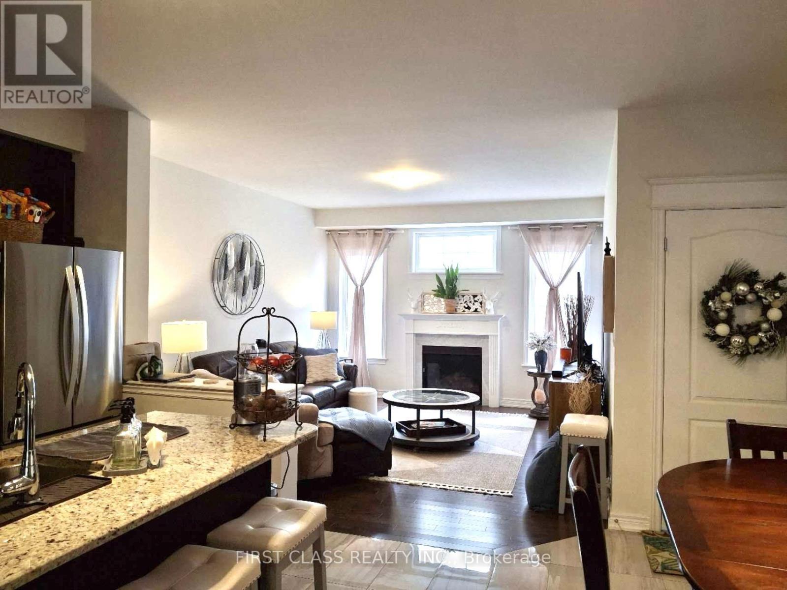 27 Clara May Avenue, East Gwillimbury, Ontario  L9N 0L6 - Photo 6 - N13718658