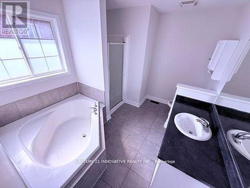 2130 Taggart Court, Innisfil, Ontario  L9S 0C4 - Photo 12 - N13718660