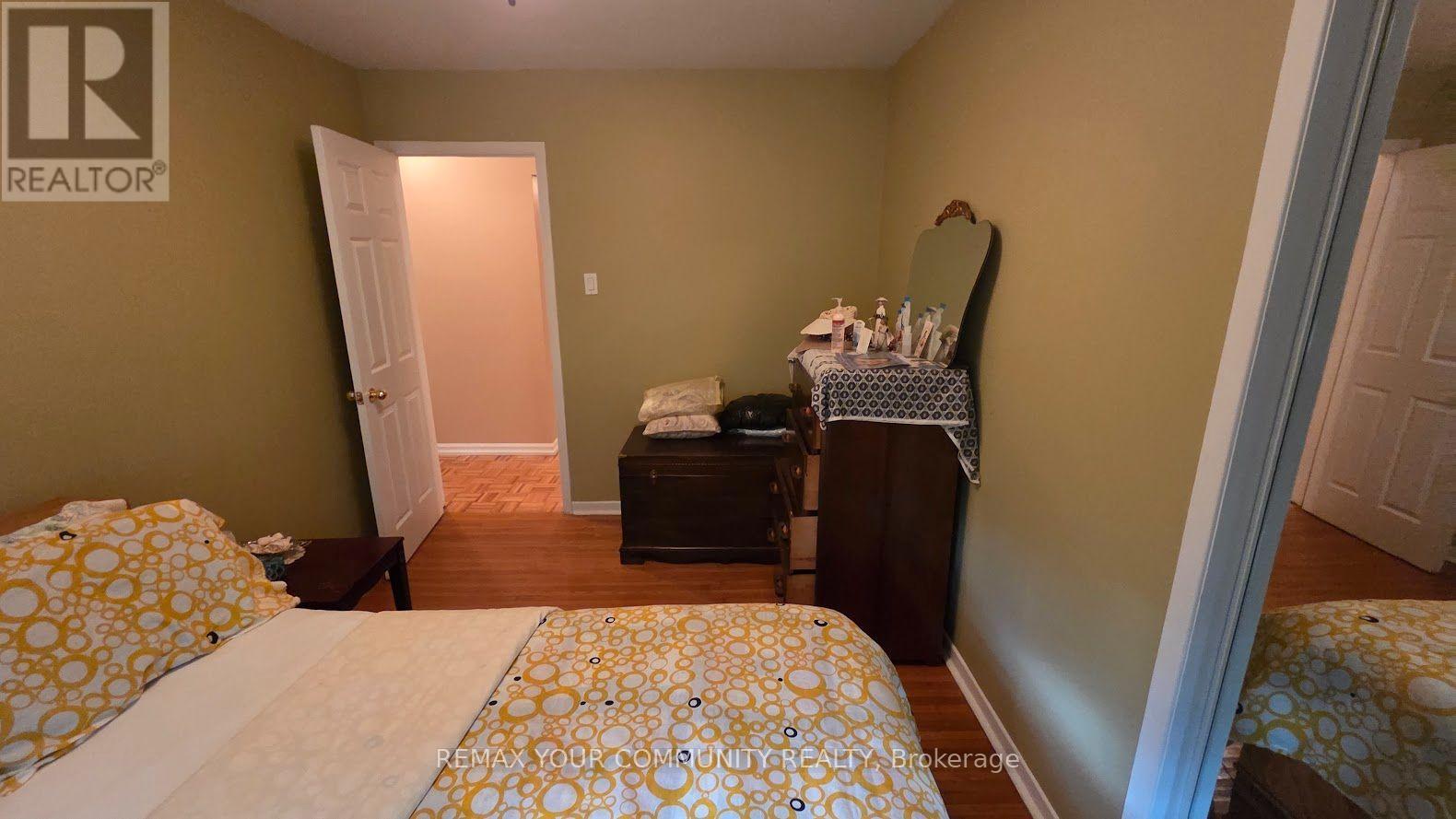 1031 Metro Road, Georgina, Ontario  L4P 3E9 - Photo 20 - N13718808
