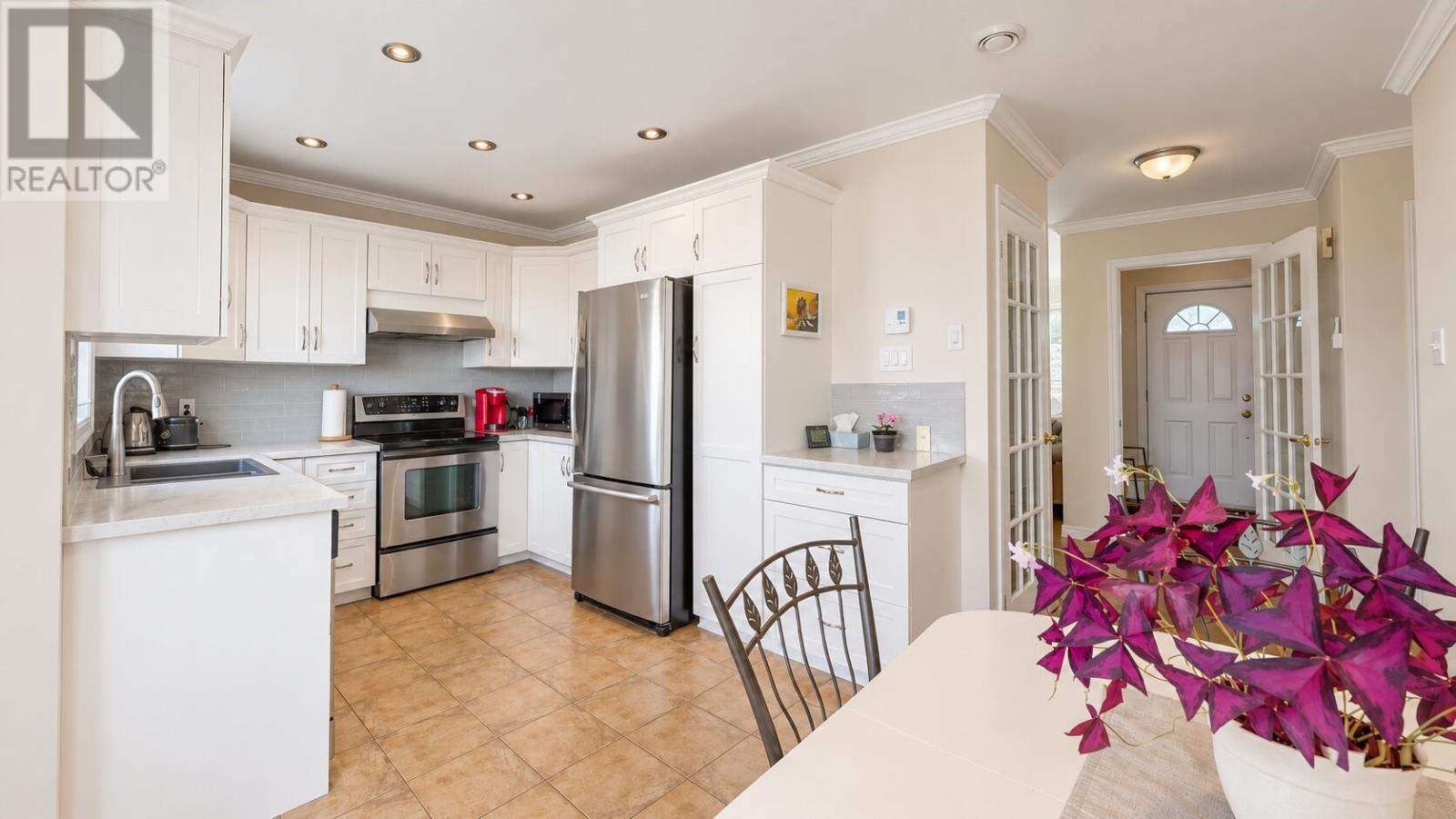 16 Newhook Place, St. John's — photo 12