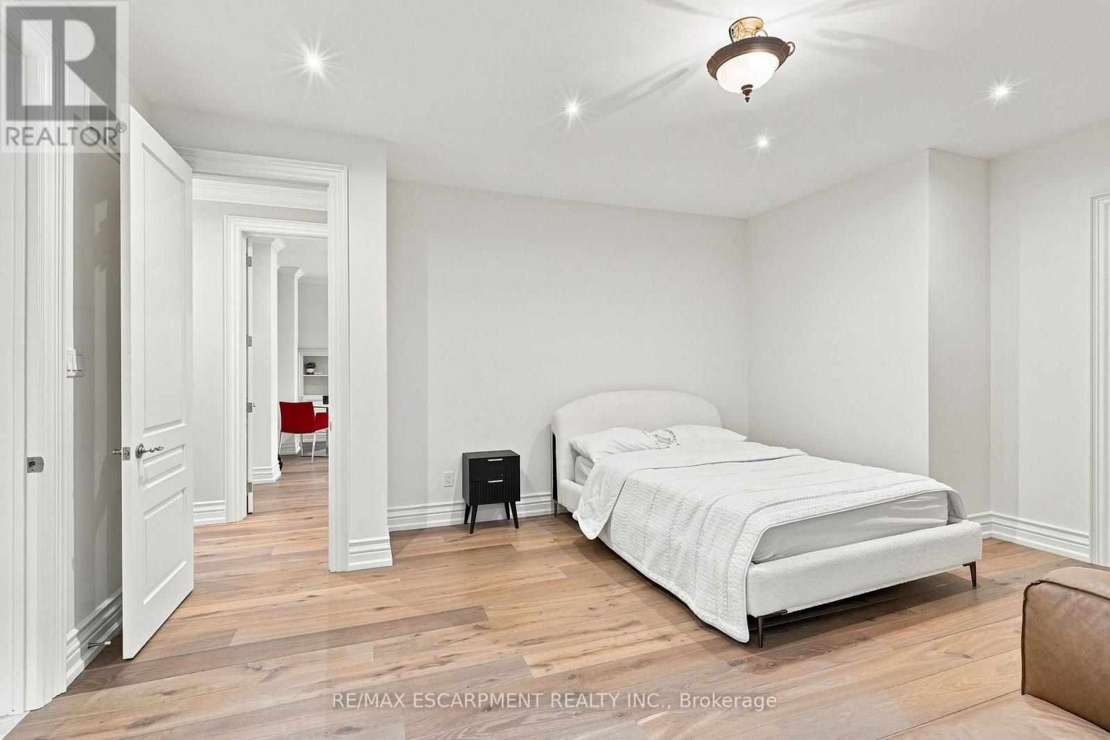 2025 & 2035 Heartwood Court, Mississauga, Ontario  L5C 4P7 - Photo 33 - W13718640