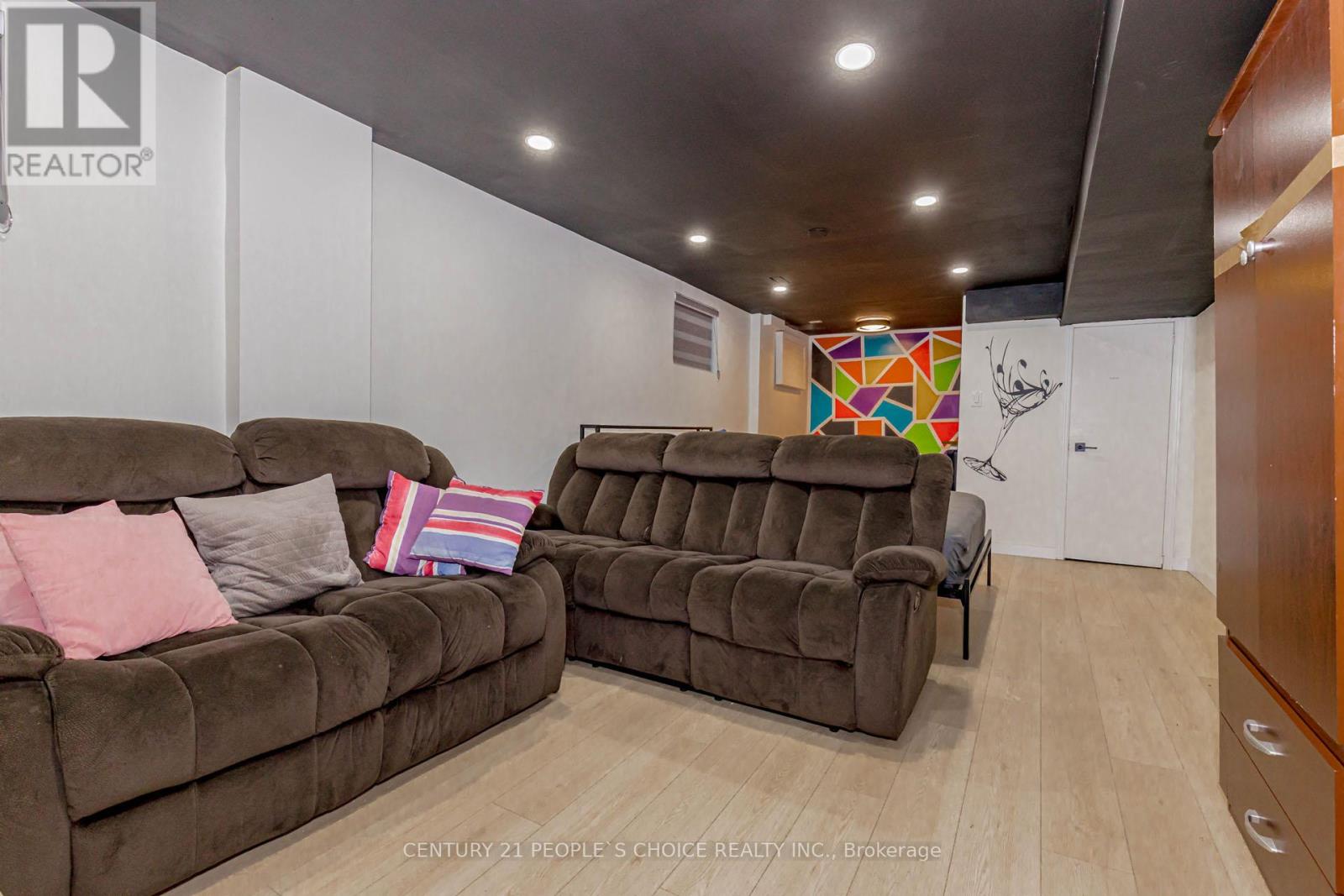 32 Elderwood Place, Brampton, Ontario  L6V 3N3 - Photo 37 - W13718646