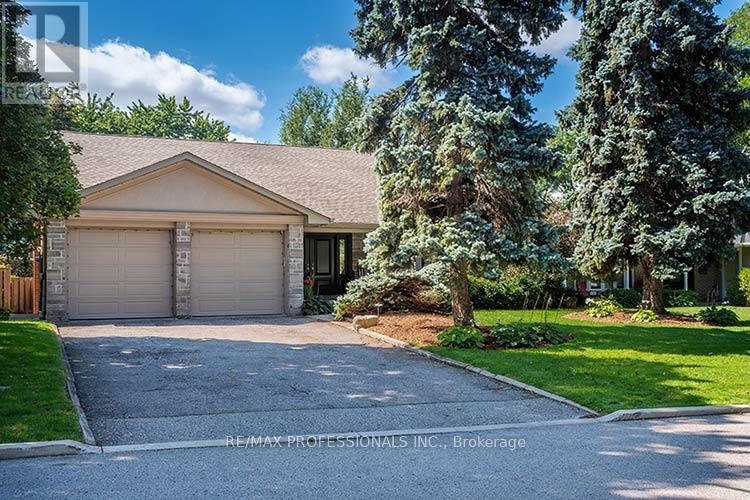 7 TREELINE COURT, Toronto, Ontario