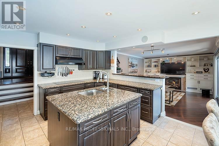 7 Treeline Court, Toronto, Ontario  M9C 1K7 - Photo 10 - W13718648