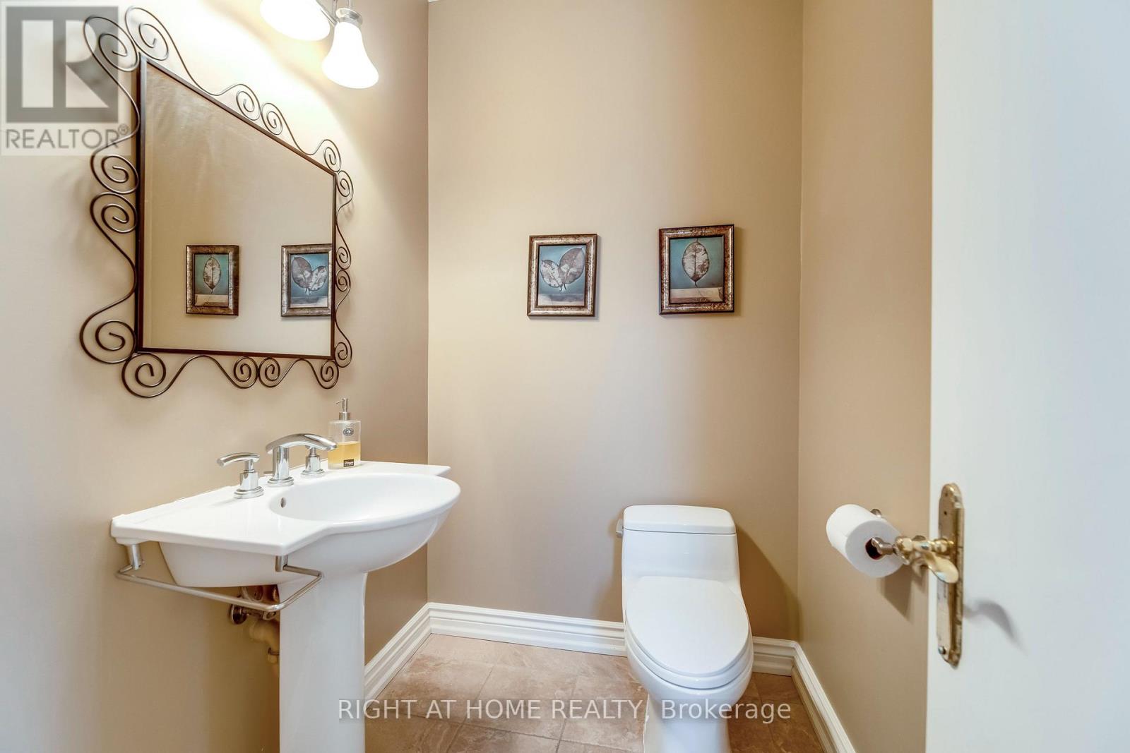 2175 Oneida Court, Mississauga, Ontario  L5C 4G5 - Photo 17 - W13718652