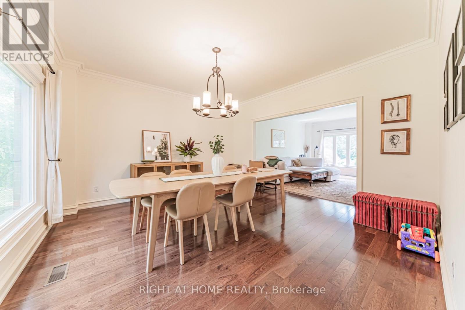 2175 Oneida Court, Mississauga, Ontario  L5C 4G5 - Photo 7 - W13718652