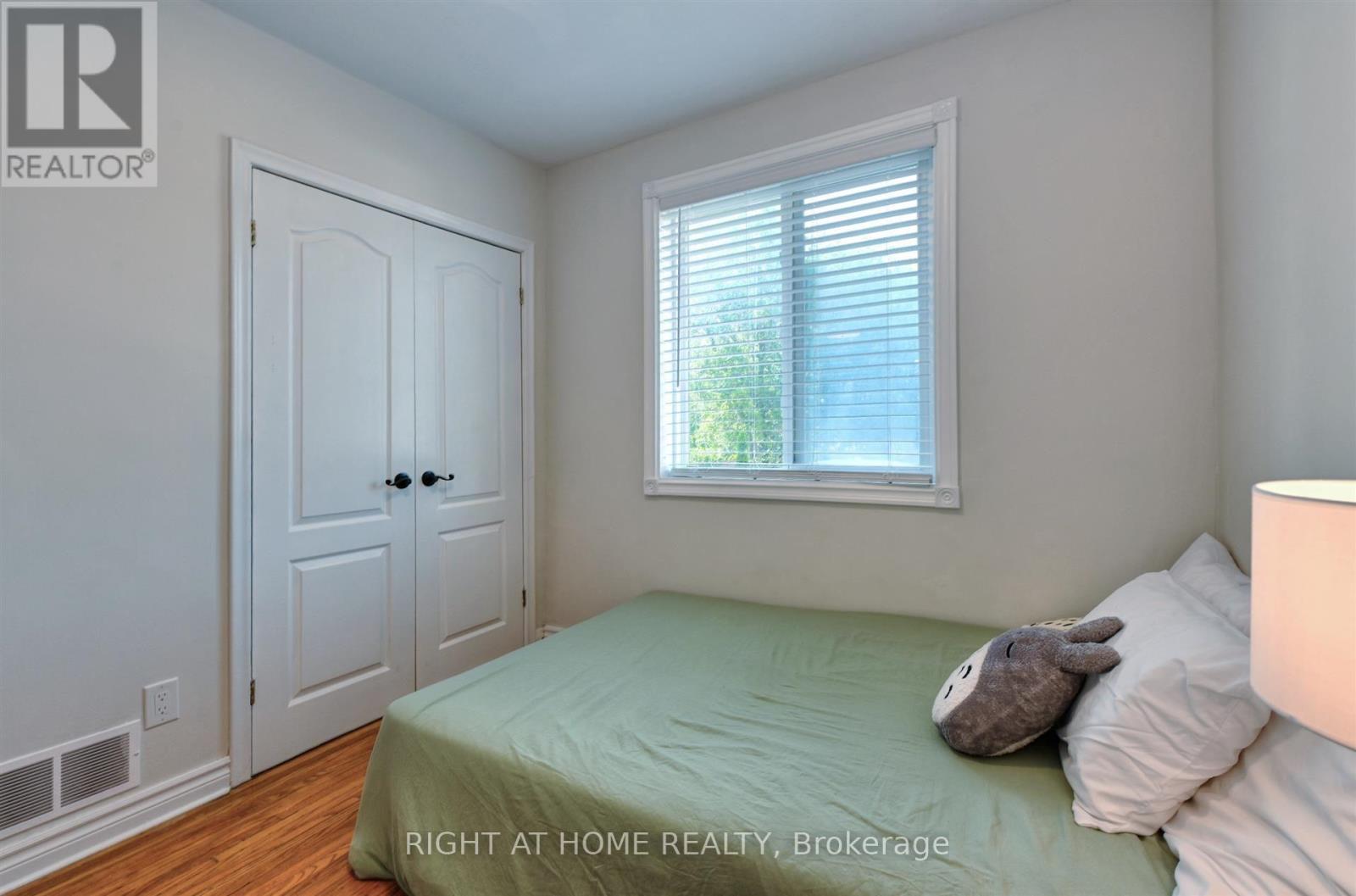 50 Chalkfarm Drive, Toronto, Ontario  M3L 1L2 - Photo 18 - W13718716