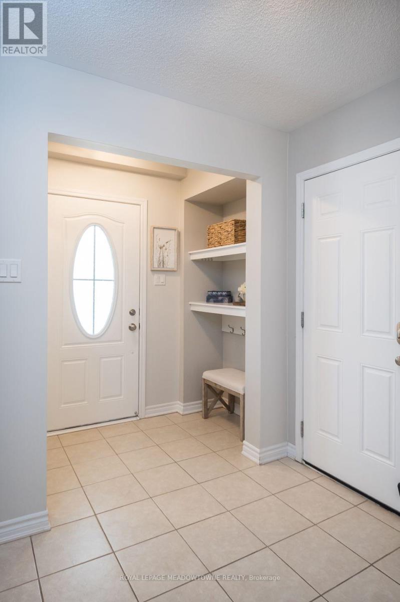 298 Reis Place, Milton, Ontario  L9E 0A9 - Photo 8 - W13718726