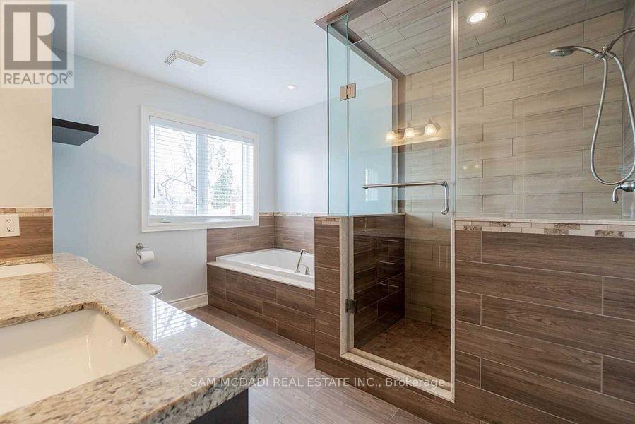 1238 Strathy Avenue, Mississauga, Ontario  L5E 2K6 - Photo 24 - W13718730