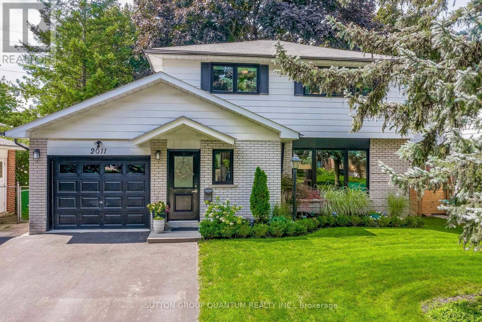 2011 Davebrook Road, Mississauga, Ontario L5J 3M4 - Photo 3 - W13718740