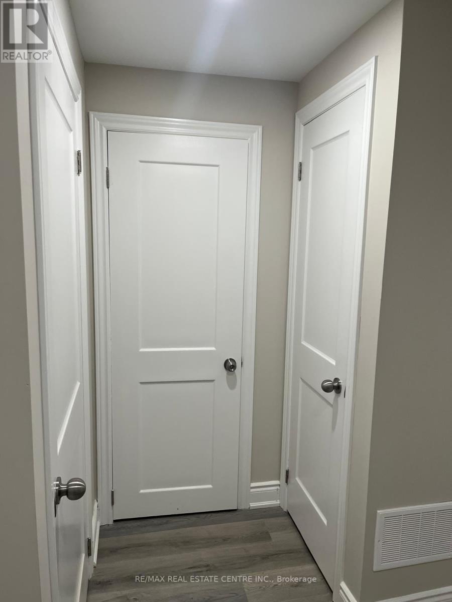 Basement - 1050 Farmstead Drive, Milton, Ontario  L9T 8G5 - Photo 13 - W13718742