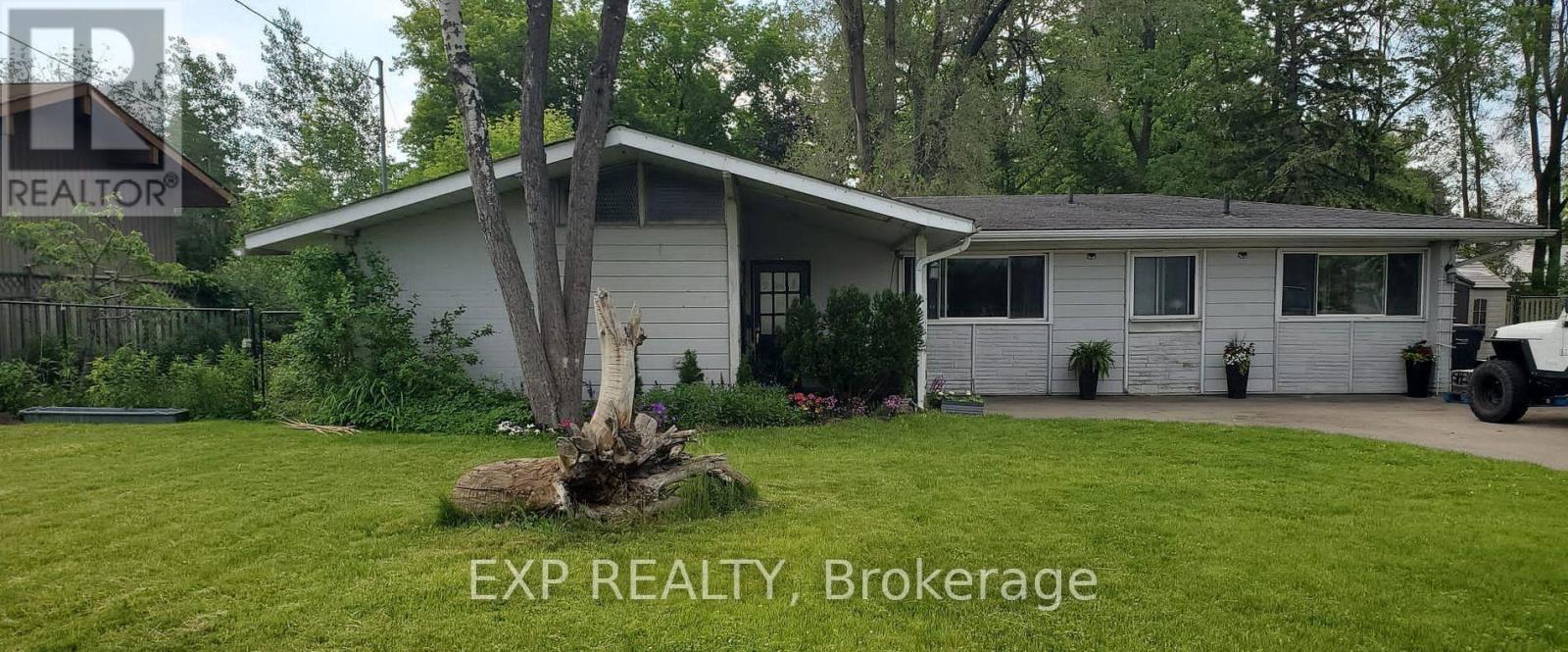 210 SOUTH SERVICE ROAD, Mississauga, Ontario