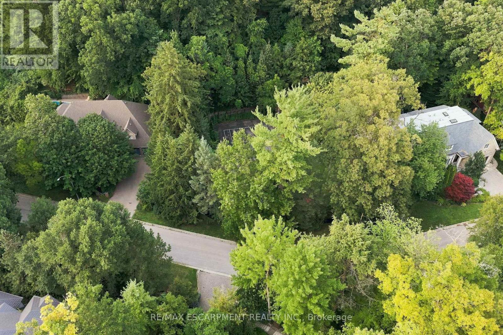 2035a Heartwood Court, Mississauga, Ontario  L5C 4P7 - Photo 10 - W13718842