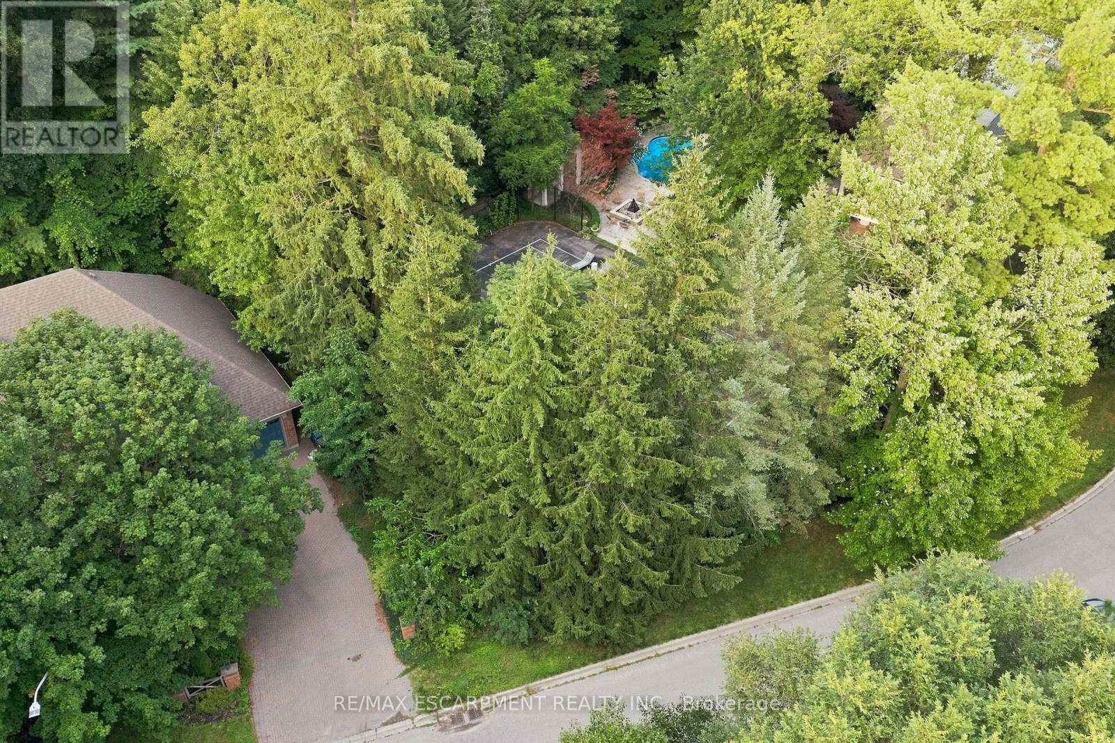 2035a Heartwood Court, Mississauga, Ontario  L5C 4P7 - Photo 5 - W13718842
