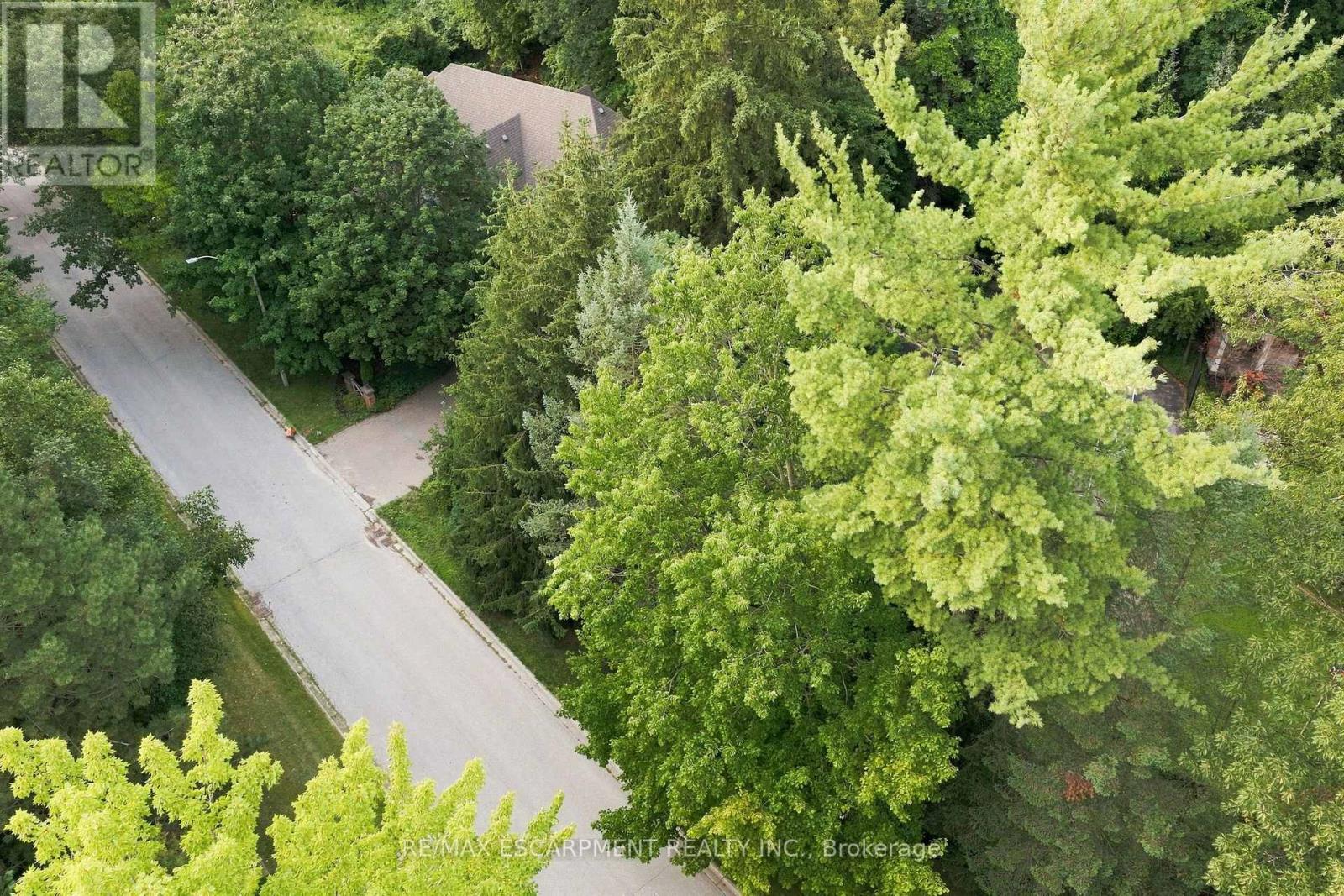 2035a Heartwood Court, Mississauga, Ontario  L5C 4P7 - Photo 8 - W13718842