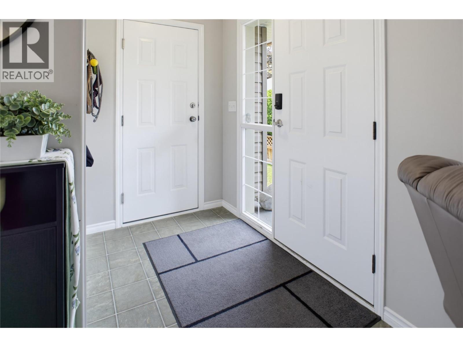 1149 Raven Drive, Kamloops, British Columbia  V2B 8P4 - Photo 14 - 10398382