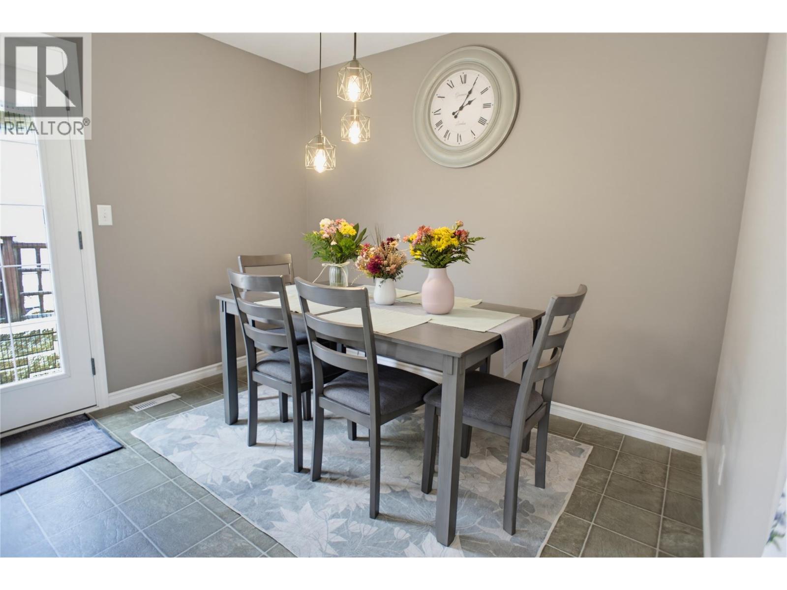 1149 Raven Drive, Kamloops, British Columbia  V2B 8P4 - Photo 4 - 10398382