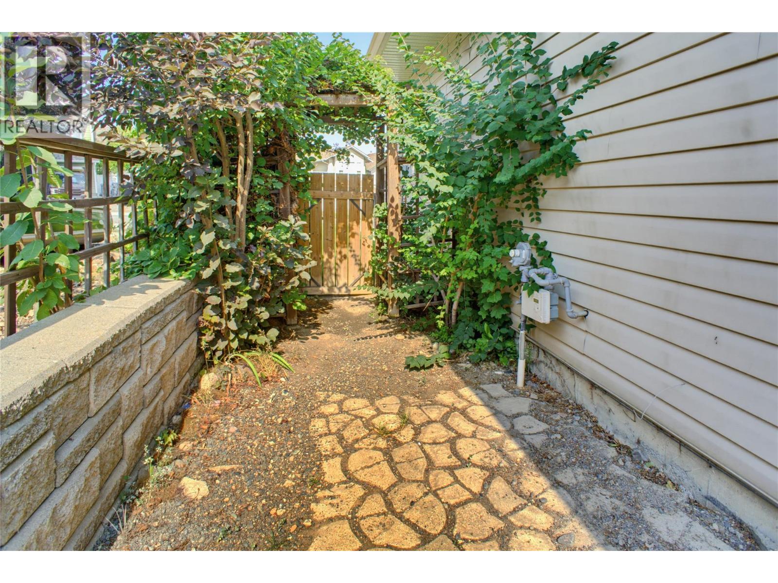 1149 Raven Drive, Kamloops, British Columbia  V2B 8P4 - Photo 32 - 10398382