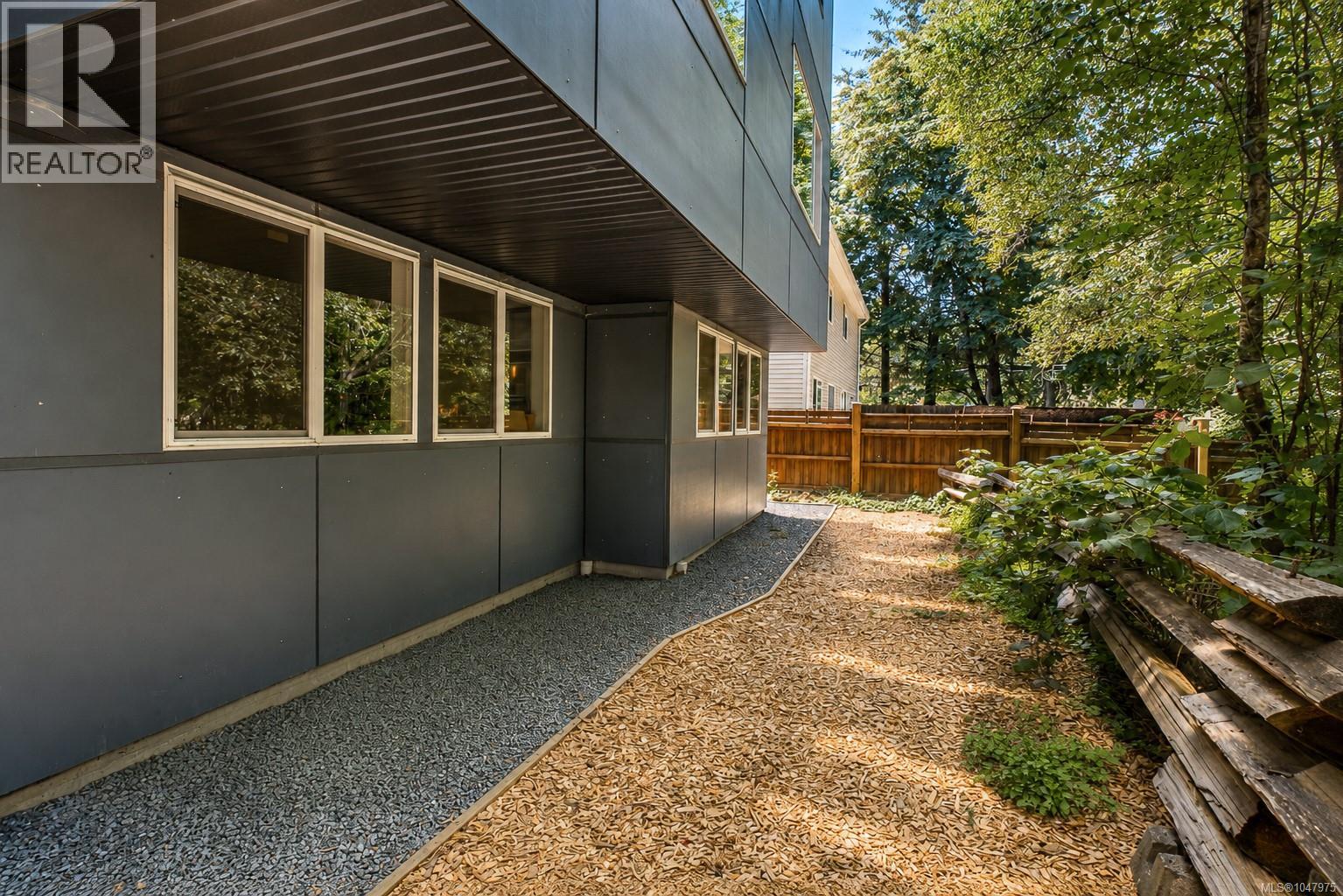 112 694 Hoylake Ave, Langford, British Columbia V9B 3P7 - Photo 35 - 1047975