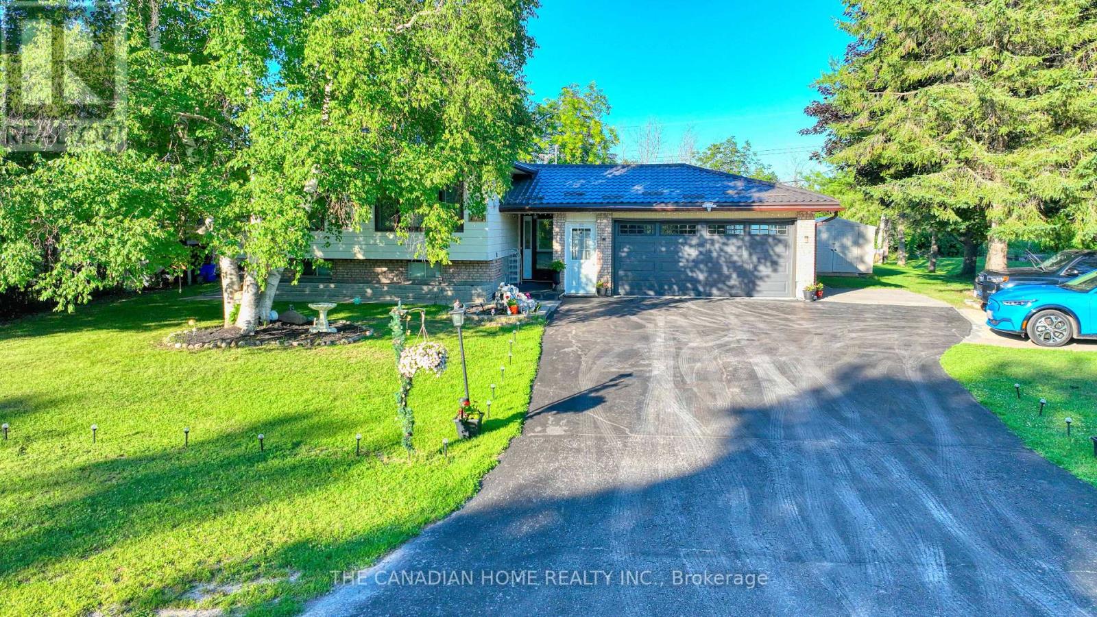 134 Jeffrey Drive — photo 3