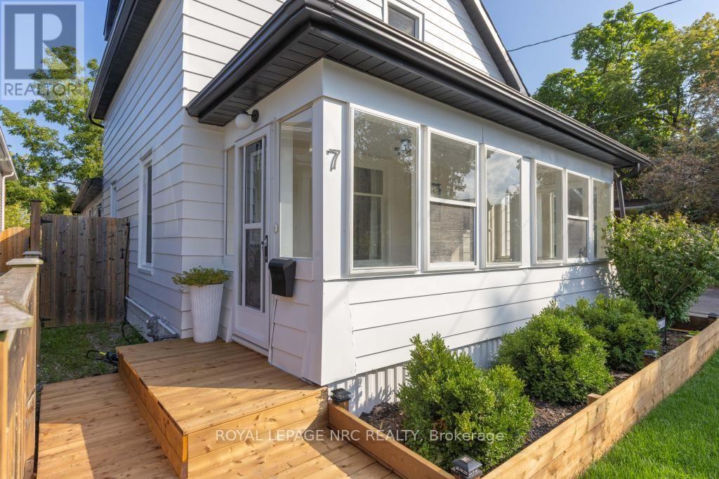 7 Capner Street, St. Catharines, Ontario  L2P 2K2 - Photo 3 - X13718690