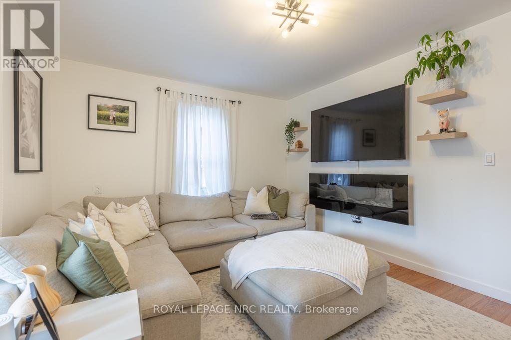 7 Capner Street, St. Catharines, Ontario  L2P 2K2 - Photo 7 - X13718690