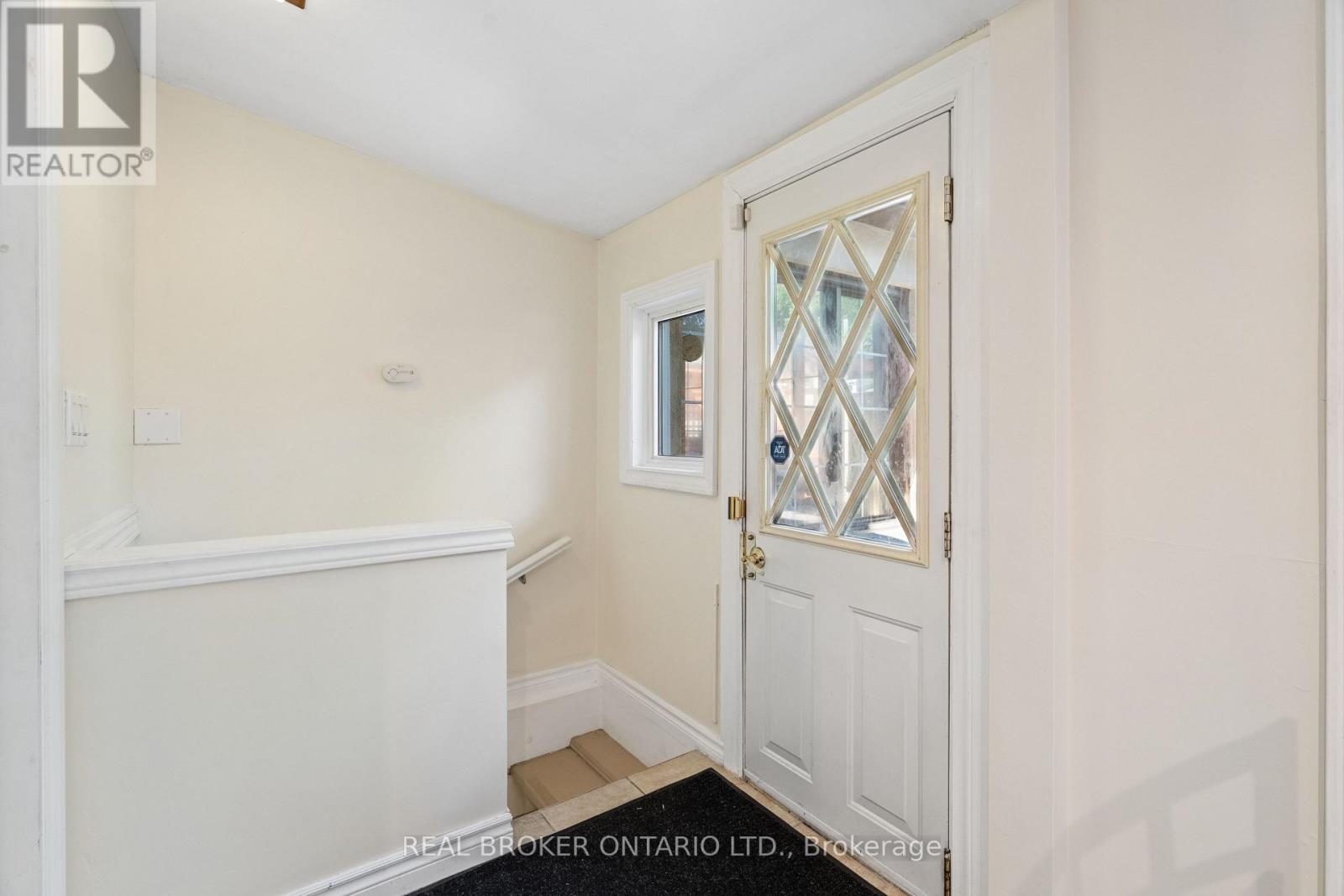695 Front Road, Pickering, Ontario L1W 1P1 - Photo 32 - E13667756