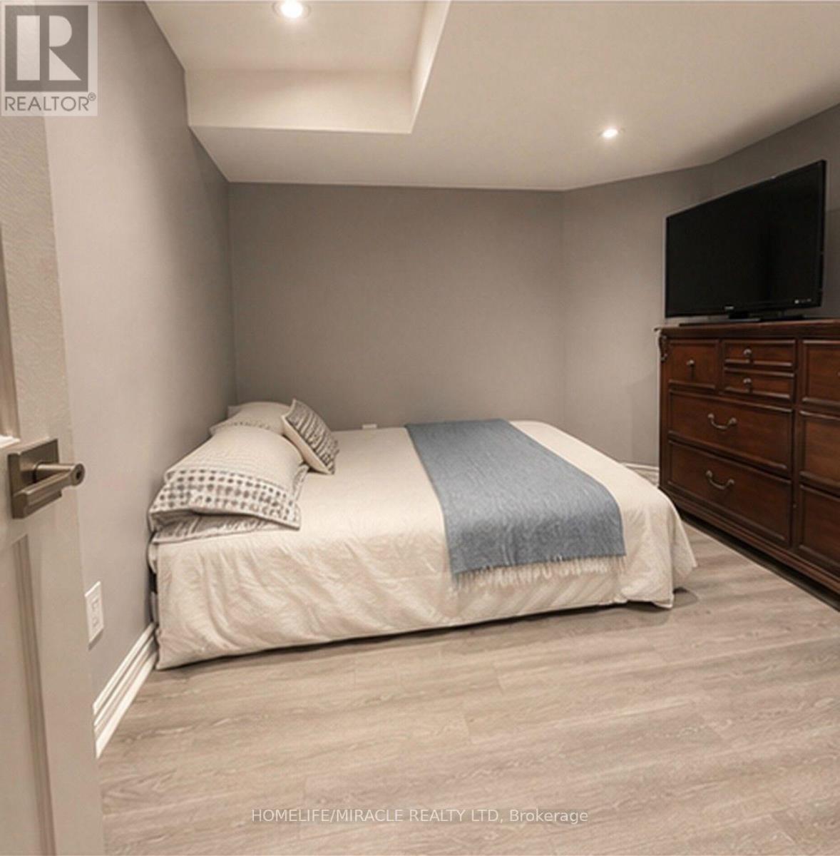 #bsmt - 5437 Royal Aberdeen Drive, Mississauga, Ontario  L4Z 3W2 - Photo 5 - W13704872