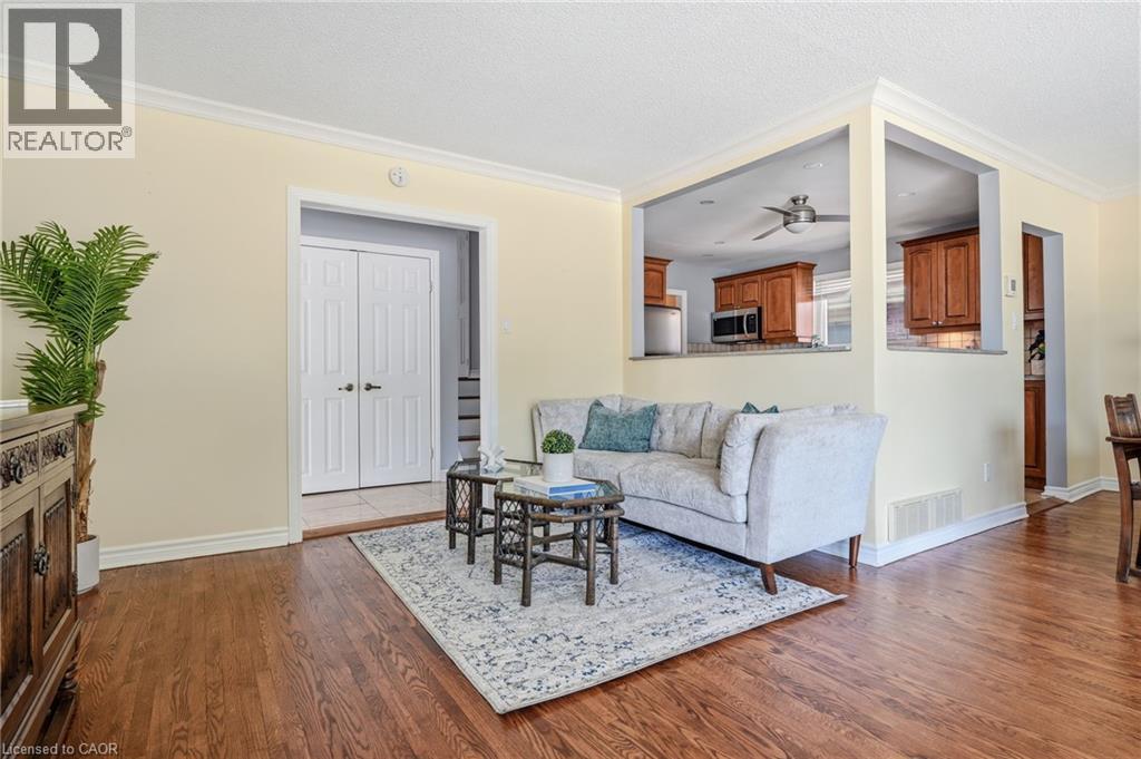 616 Mullin Way, Burlington, Ontario  L7L 4J4 - Photo 13 - 40855957