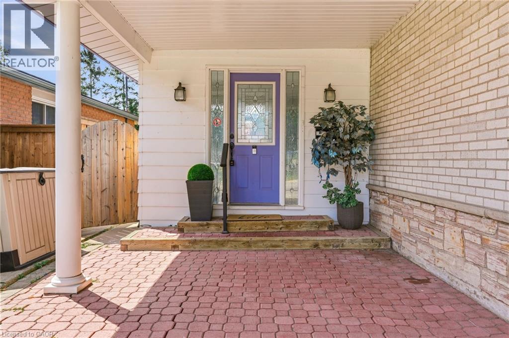 616 Mullin Way, Burlington, Ontario  L7L 4J4 - Photo 3 - 40855957
