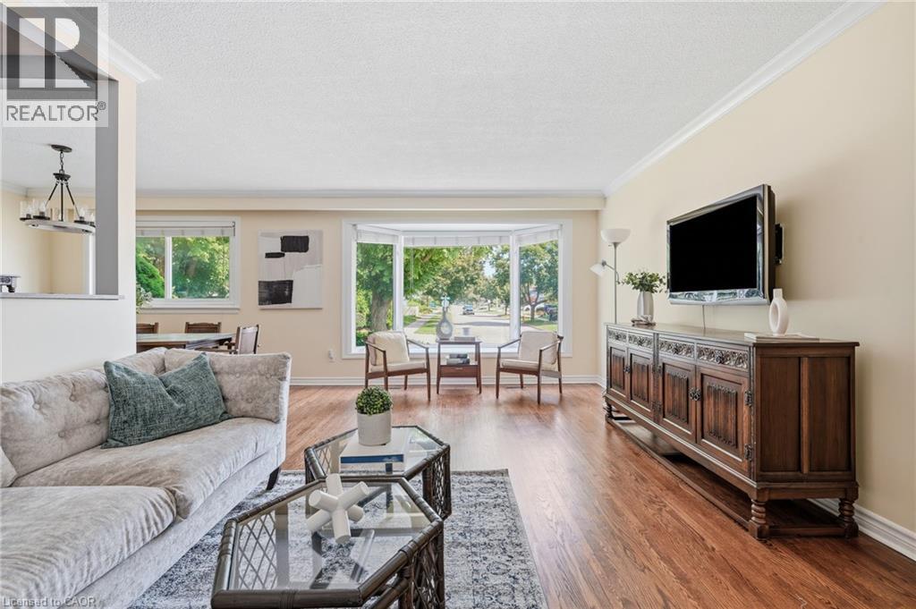 616 Mullin Way, Burlington, Ontario  L7L 4J4 - Photo 7 - 40855957