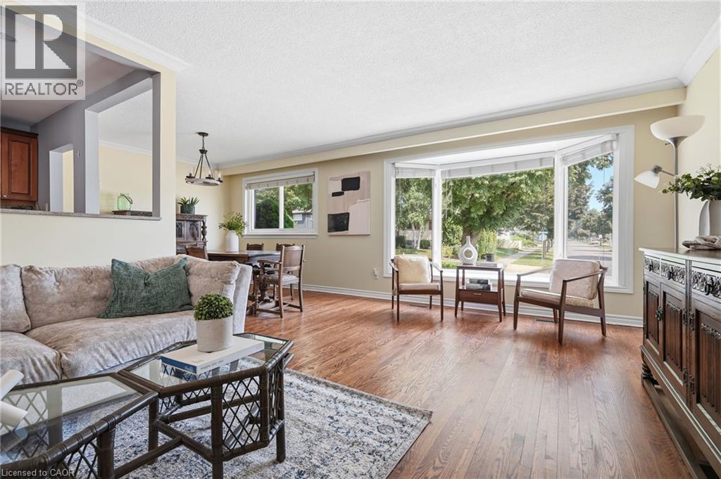 616 Mullin Way, Burlington, Ontario  L7L 4J4 - Photo 9 - 40855957