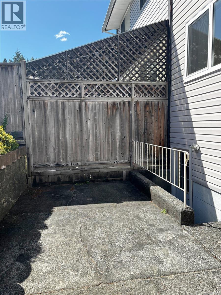 504 Maquinna Cres, Gold River, British Columbia  V0P 1G0 - Photo 26 - 1047804
