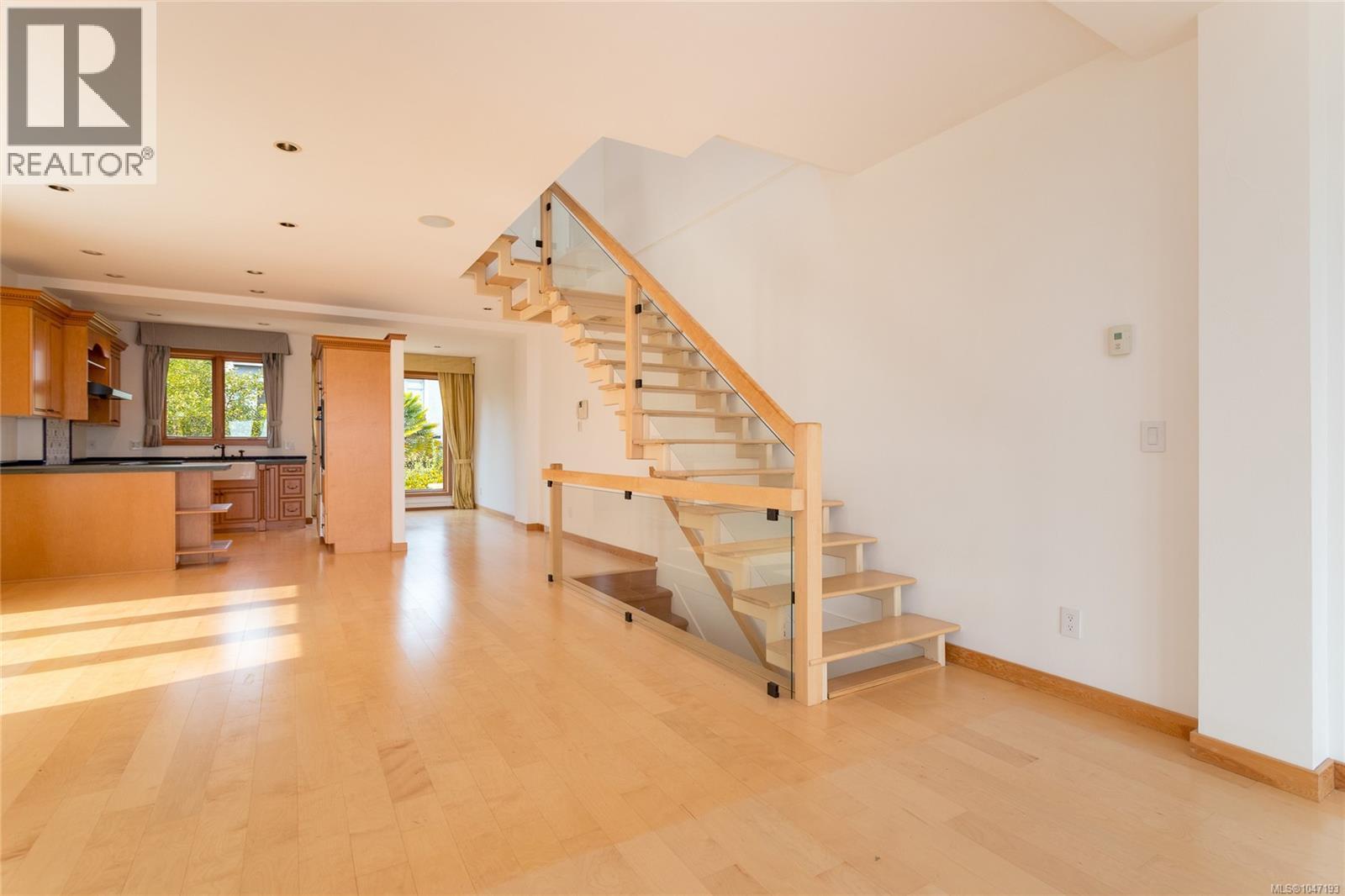 1518 Dallas Rd, Victoria, British Columbia  V8S 1A3 - Photo 20 - 1047193
