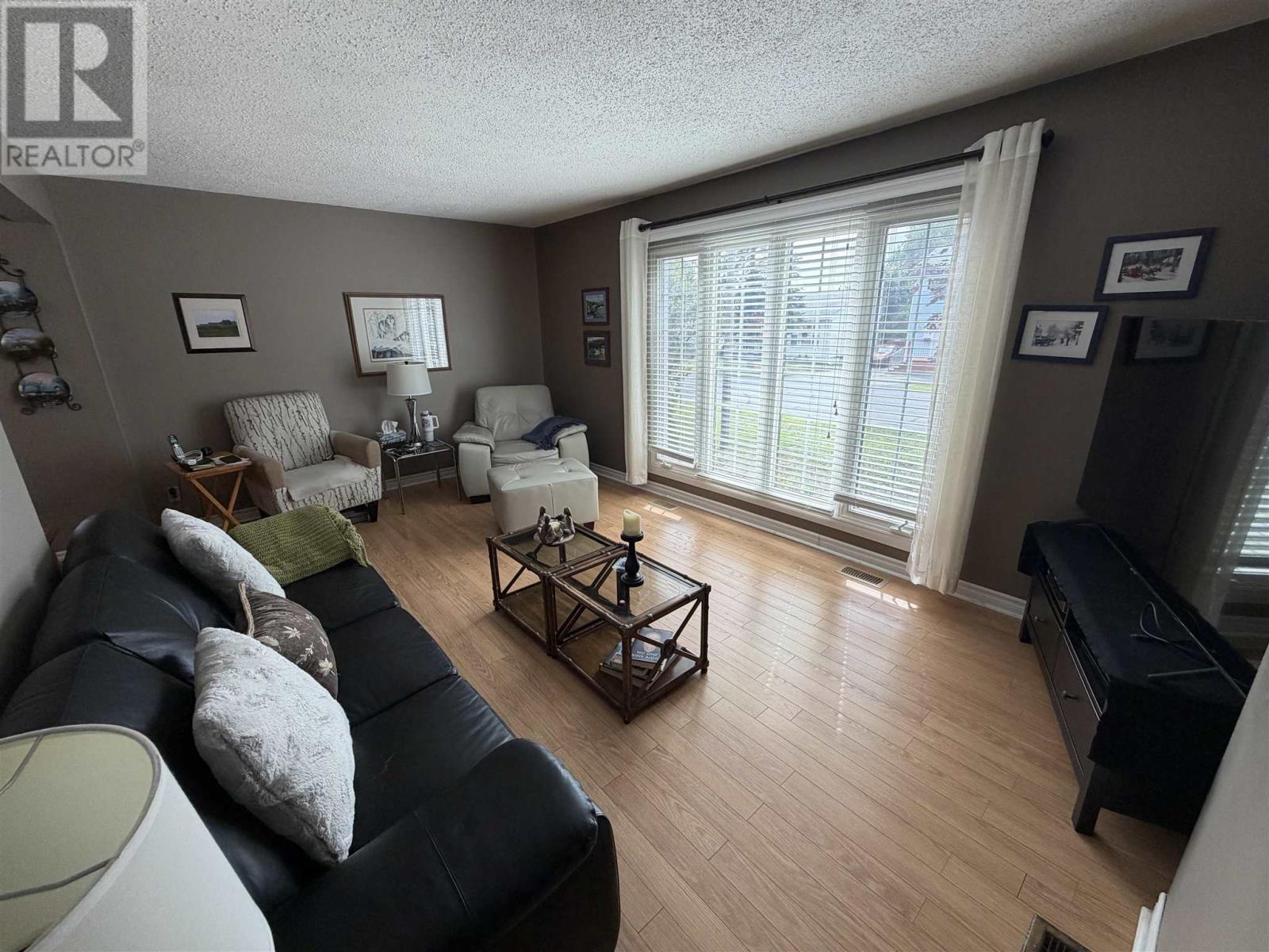 29 Milliken Rd, Elliot Lake, Ontario  P5A 1J9 - Photo 5 - SM262341