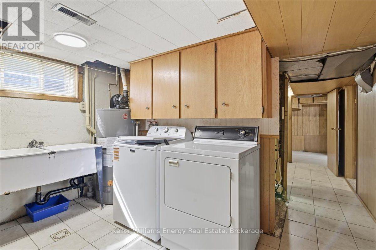 216 College Avenue, Oshawa, Ontario  L1J 1R7 - Photo 32 - E13718956
